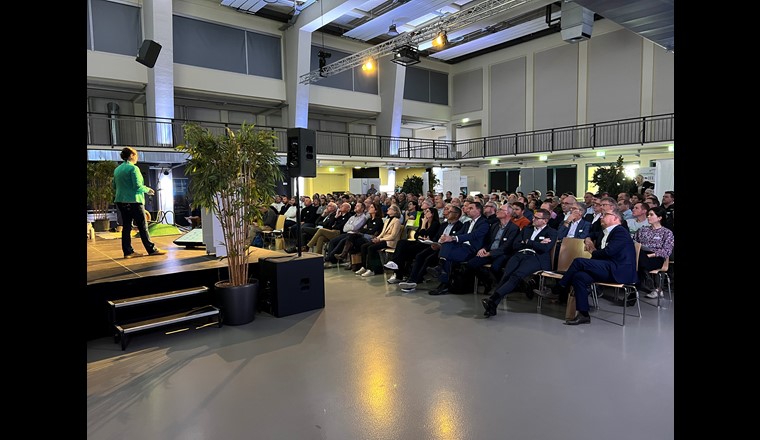 Über 200 Besucherinnen und Besucher nahmen am Powerloop-Forum teil. (© K. Müller/Eventuelle)