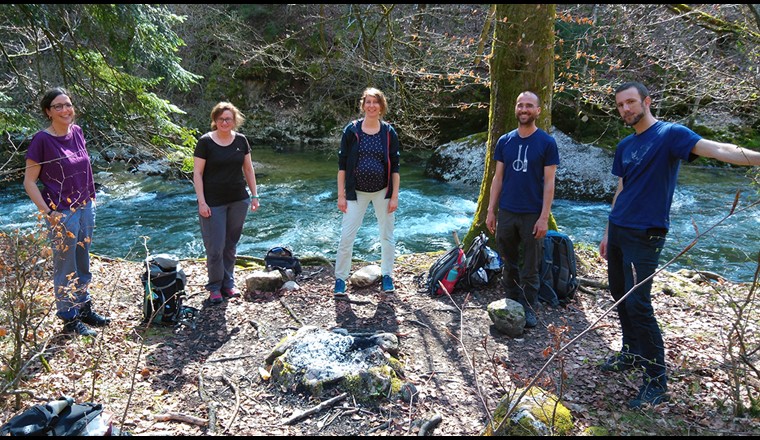 collaborateurs de la plateforme Qualité de l’eau du VSA. de gauche à droite : Irene Wittmer, Christiane Ilg, Anne Dietzel, Tobias Doppler, Silwan Daouk. Photo VSA