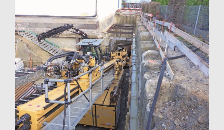 Bohrgerät in der Baugrube am Seewasserwerk in Kesswil.