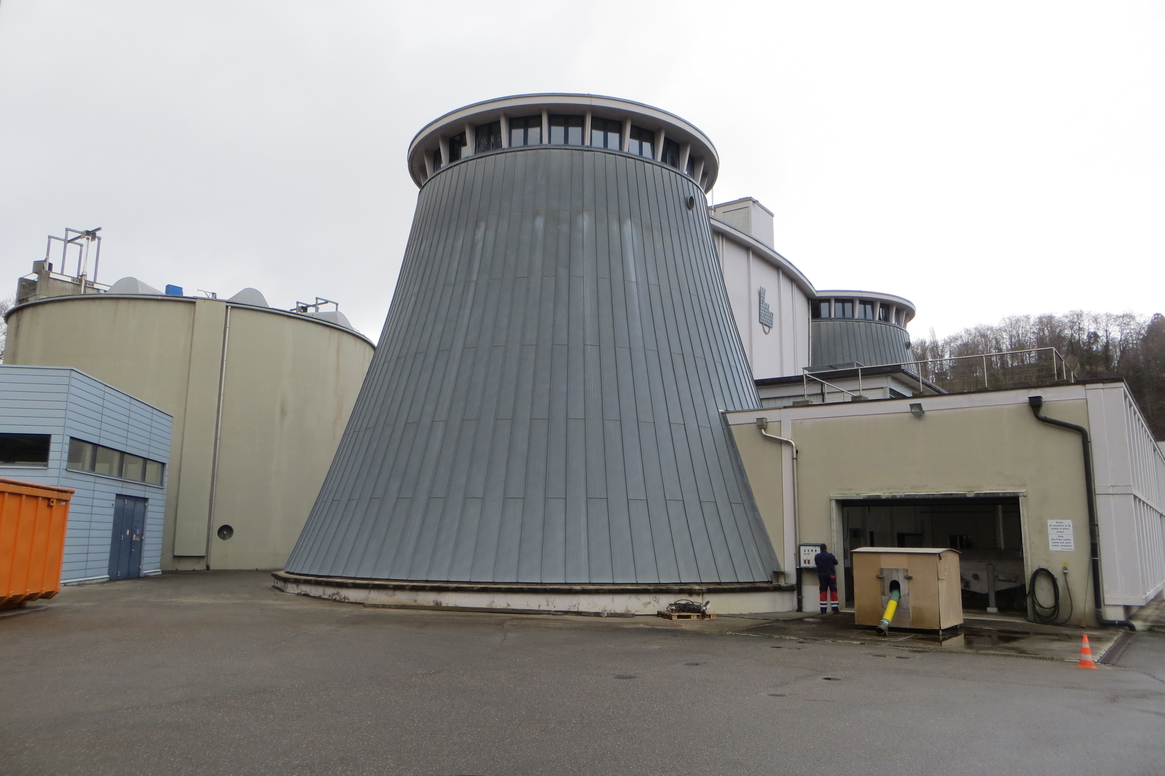 Installation de production de biogaz à la station d’épuration de Fribourg. 
Photo: P. Neuenschwander, SINEF SA