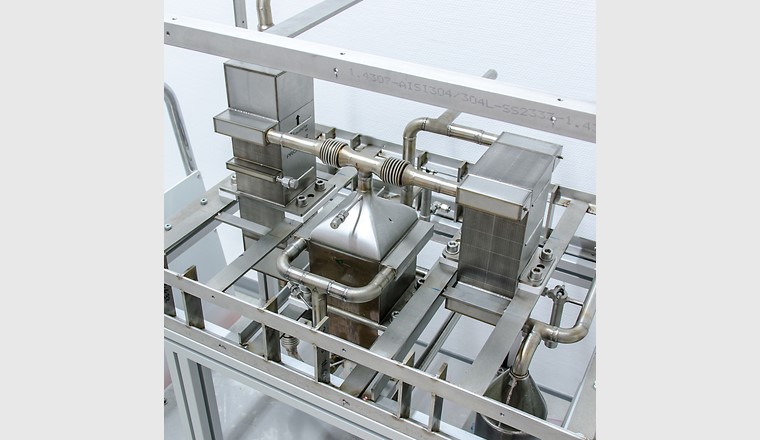 Vollständig automatisierter Prototyp eines 5 kW Methanolreformers. © Fraunhofer IMM