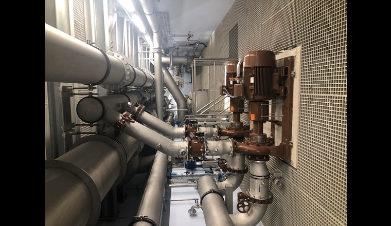 La station de Champ-Bougin offre ainsi une réserve d'eau d'appoint et de secours, qui permet de couvrir jusqu'à 70% des besoins de la population neuchâteloise. (Image: ©viteo)