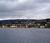 Neben zwei städtische Wohngebieten bekundet auch die Gemeinde Zollikon am Zürichsee Interesse am Energieverbund. (Bild: AdobeStock_404332045/Lucia) Neben zwei städtische Wohngebieten bekundet auch die Gemeinde Zollikon am Zürichsee Interesse am Energieverbund. (Bild: AdobeStock_404332045/Lucia)