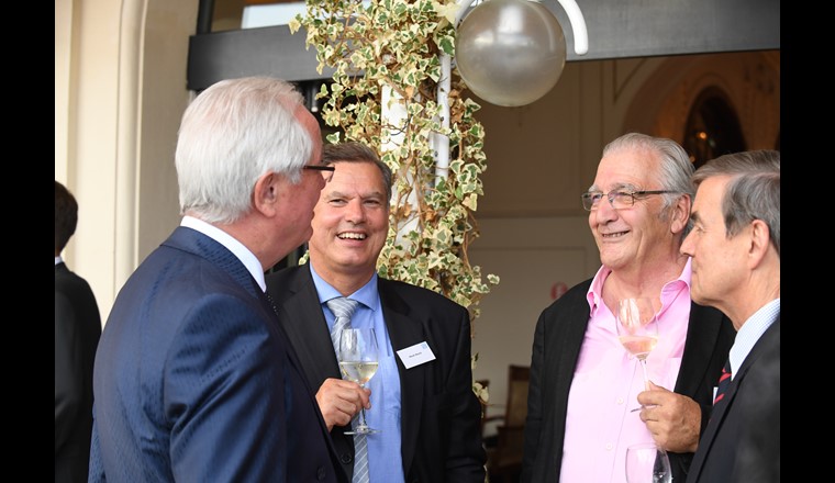 De g. à dr. : Philippe Petitpierre (Président Gaznat), René Bautz (Directeur général Gaznat), Daniel Mouchet (ancien Président Gaznat) et Christoph Stutz (Président Swissgas)