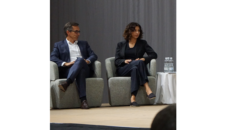 Auf dem Podium: Romeo Deplazes, Energie 360°,  und Nationalrätin Gabriela Suter.