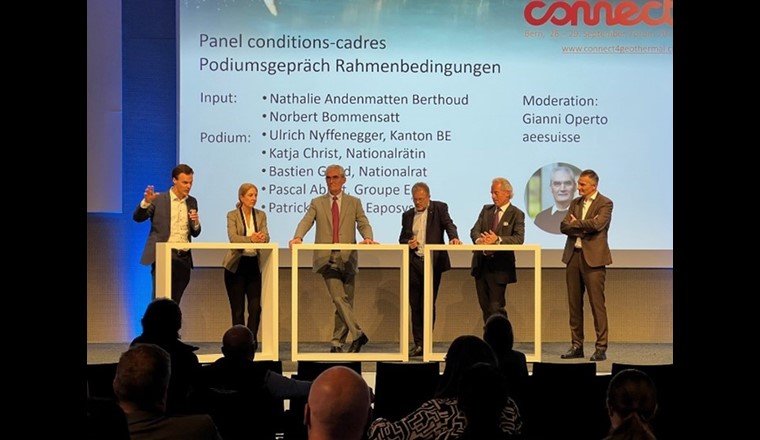 Table ronde avec des représentants réputés issus de la sphère politique et économique
(Image: ©Geothermie Suisse / Roland J. Keller)