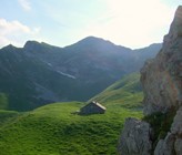 Kleinkläranlagen findet man vor allem an abgelegenen Orten. Im Bild: SAC-Hütte Chlus.