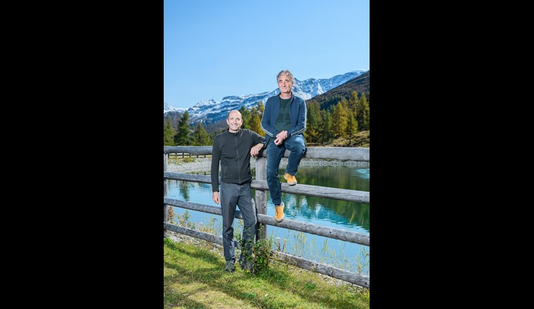BlueArk Entremont, un pôle d'innovation dédié à l’innovation dans le domaine de l’eau et des ressources naturelles, est présenté en interview par Laurent Horvath (à gauche), directeur de l'innovation, et son prédécesseur Stéphane Storelli. (Photo: François Wavre, lundi13.ch)