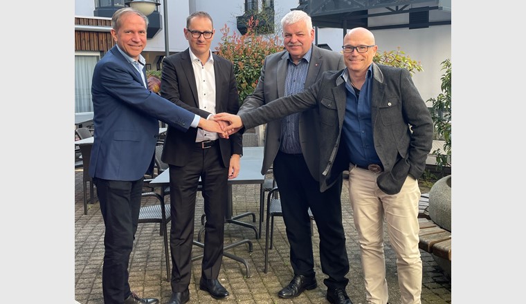 La Société Suisse de l’Industrie du Gaz et des Eaux (SSIGE) et l’Association Réseaux Thermiques Suisse (RETS) nouent un partenariat.