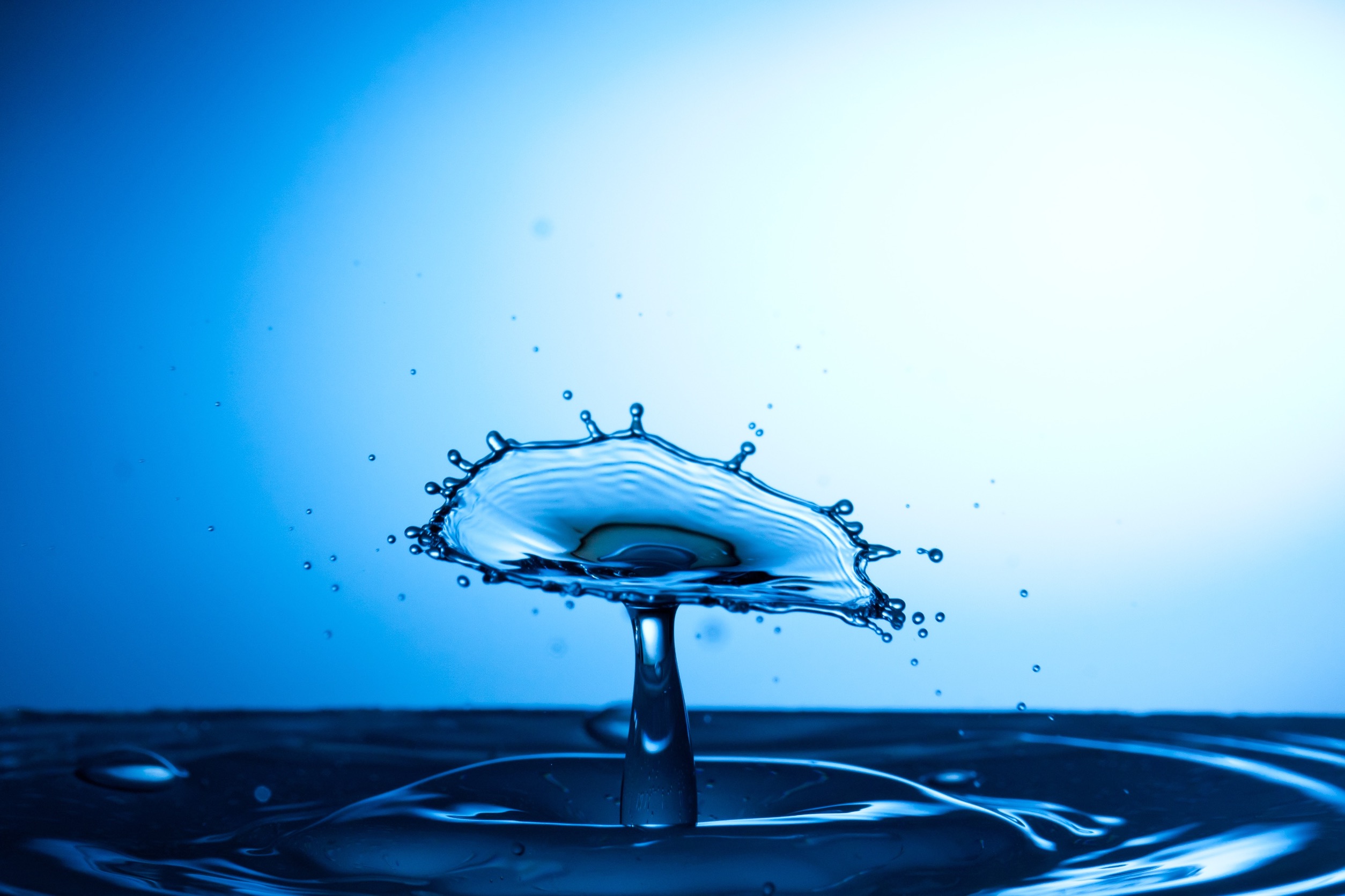 Même en Suisse, la multiplication des périodes de sécheresse commence à poser un problème pour l'approvisionnement en eau, surtout dans les régions reculées 
Photo : (c) trancedrumer/123rf.com