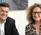 Anja Herlyn von der WIF Partner AG und Mauro Suà von der Azienda Multiservizi Bellinzona (AMB). Im Interview sprechen die beiden über die Beweggründe für ihr Engagement beim
VSA und ihre Ziele für die Präsidentschaft. Anja Herlyn von der WIF Partner AG und Mauro Suà von der Azienda Multiservizi Bellinzona (AMB). Im Interview sprechen die beiden über die Beweggründe für ihr Engagement beim
VSA und ihre Ziele für die Präsidentschaft.