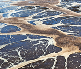 Praxisbeispiele zeigen Möglichkeiten zur Reduktion von Treibhausgasemissionen in Abwasserreinigungsanlagen auf. Praxisbeispiele zeigen Möglichkeiten zur Reduktion von Treibhausgasemissionen in Abwasserreinigungsanlagen auf.
