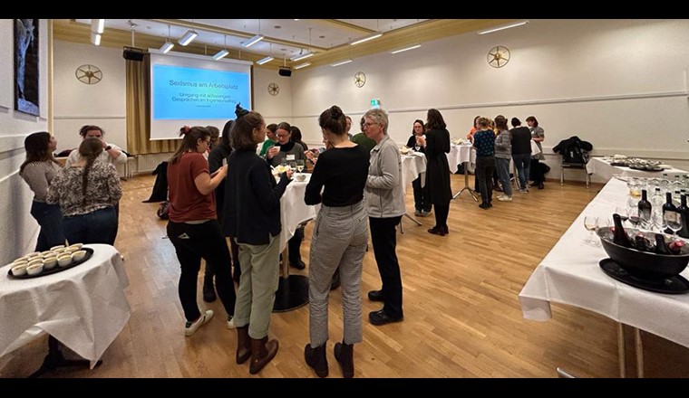 Workshop zum Thema «Umgang mit unangenehmen Situationen» mit Amelie Boehm. Foto Anna Steinegger, YP