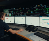 Lukas Voramwald, Automationsingenieur bei seiner Arbeit in der Wasserversorgung Zürich.
Bild: NeoViso/VSA Lukas Voramwald, Automationsingenieur bei seiner Arbeit in der Wasserversorgung Zürich.
Bild: NeoViso/VSA
