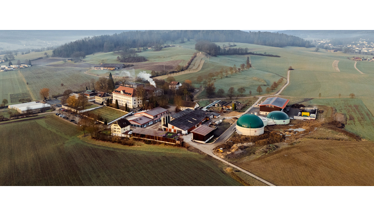 La première installation de biogaz agricole en Suisse romande qui injecte du gaz renouvelable dans le réseau de gaz naturel se trouve dans le canton du Jura. (Fig: EcoBioVal Sàrl à Courtemelon (JU)