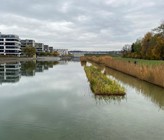 Blau-grüne Infrastruktur in peri-urbanem Gebiet: der Glattpark bei Opfikon. Blau-grüne Infrastruktur in peri-urbanem Gebiet: der Glattpark bei Opfikon.