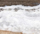 PFAS haltiger Schaum zur Brandbekämpfung. (Bild: Adobe Stock) PFAS haltiger Schaum zur Brandbekämpfung. (Bild: Adobe Stock)