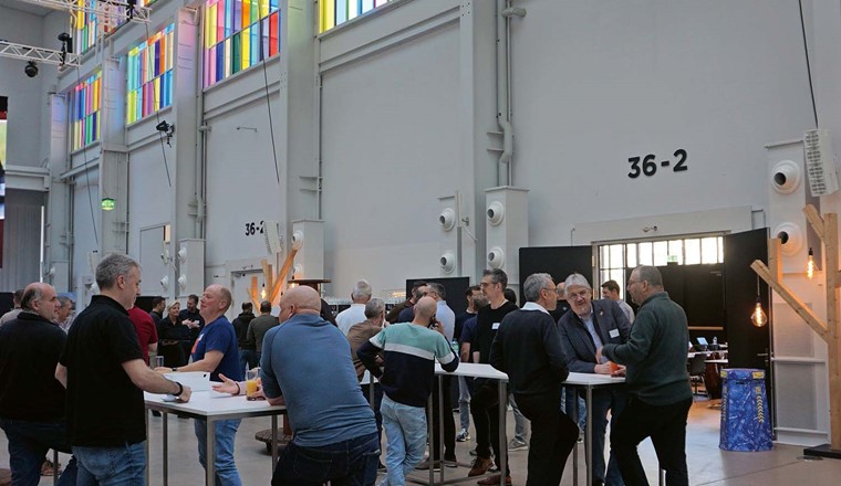Pause café dans le Trafohalle