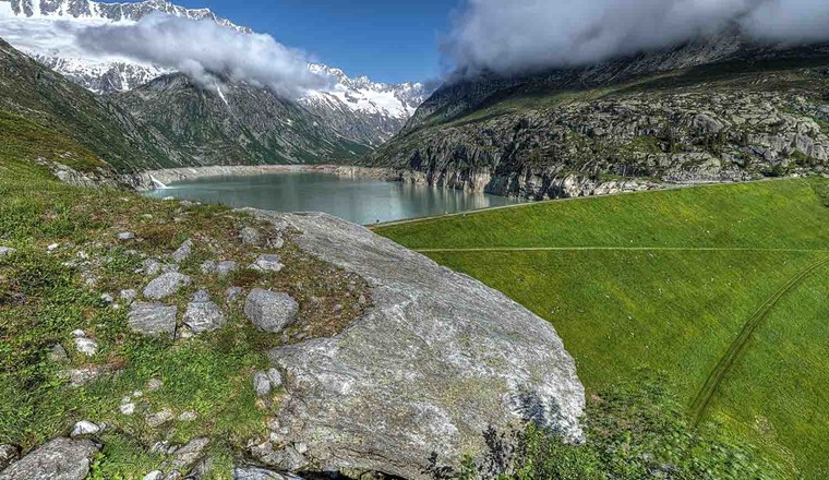 Dank einer Änderung der Urner Gewässernutzungsverordnung soll die Göscheneralpstaumauer ohne Neukonzessionierung um 15 Meter erhöht werden können. (Bild: T. Zimmermann/CKW)
