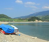 Trockenheit am Greyerzersee (Bild: Adobe Stock) Trockenheit am Greyerzersee (Bild: Adobe Stock)