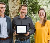(v.l.n.r.) Andres Kronenberg, Vize-Präsident InfraWatt, Roman Bieri, Betriebsleiter ARA Lenzburg, Laure Deschaintre, Geschäftsführerin InfraWatt (v.l.n.r.) Andres Kronenberg, Vize-Präsident InfraWatt, Roman Bieri, Betriebsleiter ARA Lenzburg, Laure Deschaintre, Geschäftsführerin InfraWatt