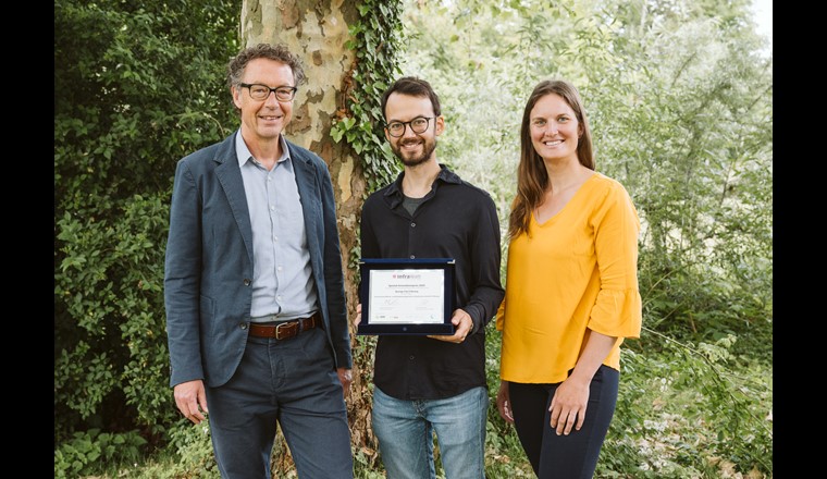 Andres Kronenberg, Vize-Präsident InfraWatt, Vincenzo Guzzardi, Blue Factory, Laure Deschaintre, Geschäftsführerin InfraWatt
© Eve Kohler Fotografie