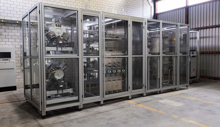 Die Methanisierungsanlage verbindet verschiedene Prozesse direkt an einem Standort. (Bild: Empa)
