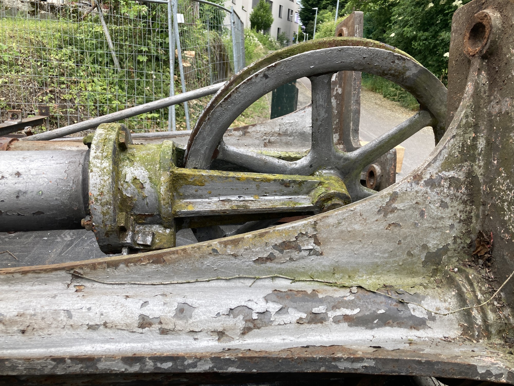 Sämtliche Stahlteile werden sandgestrahlt und neu beschichtet. (Bild: WWZ)