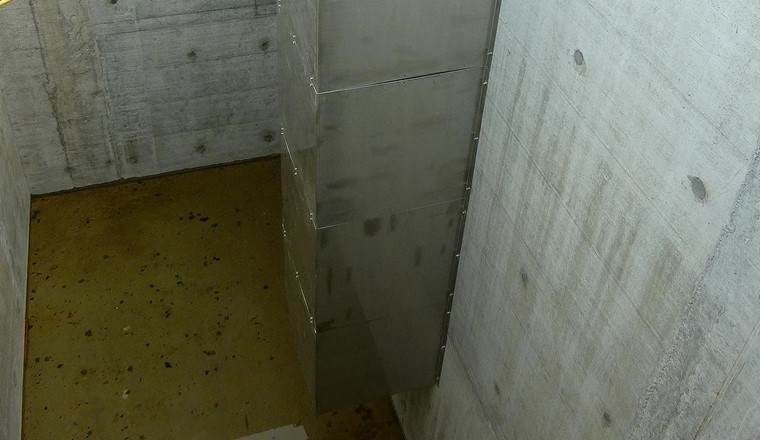 Fig. 6 Einlauf-Tauchkasten in der unbelüfteten Zone der ARA Höfe für Zusammenführung von Zulauf und Rücklaufschlamm. Einlauf und Rücklaufschlammleitung durch Kasten verdeckt.