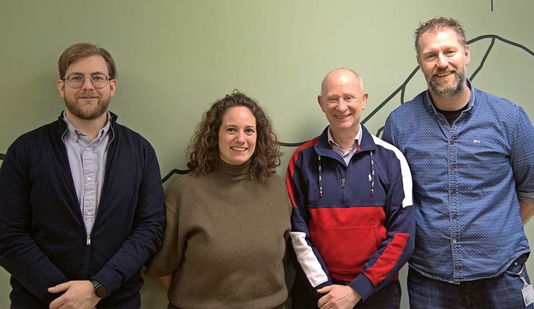 Die Mitglieder der Arbeitsgruppe «S-AG2/ASA-Pool»: (v.l.n.r.) Oliver Giger (Wasserversorgung Zürich), Sheela Süess (Energie 360°), Karsten Reichart (SVGW) und Michael Schneiter (SVGW).