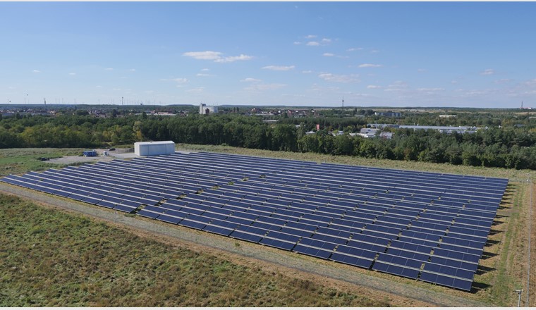 Grande installation à Senftenberg, Allemagne (Photo: Ritter XL Solar)