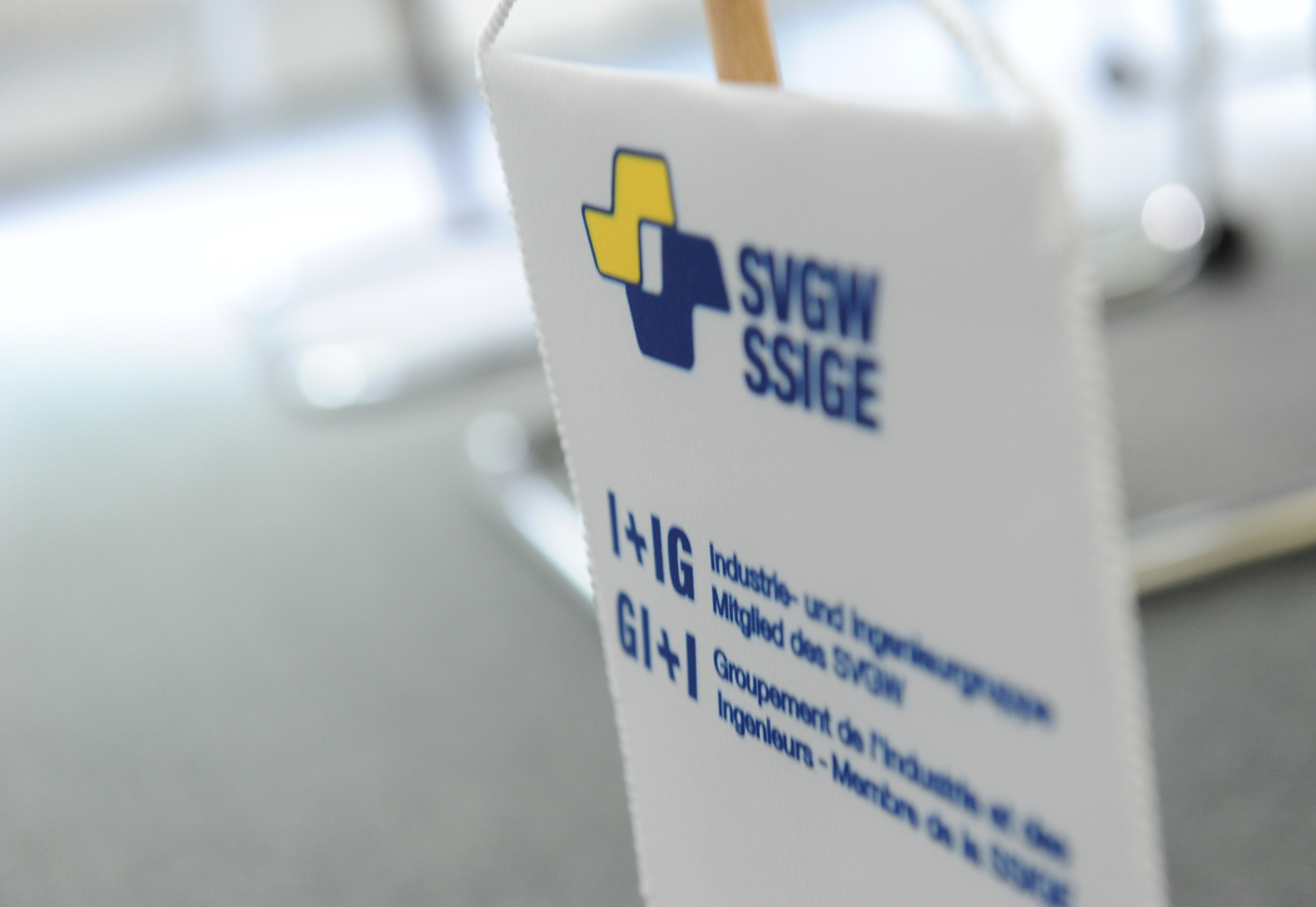 Erkennungsmerkmal: der Wimpel der Industrie- und Ingenieurgruppe des SVGW