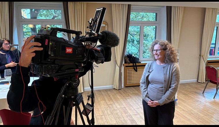 Anja Herlyn im Interview mit der Tagesschau SRF.