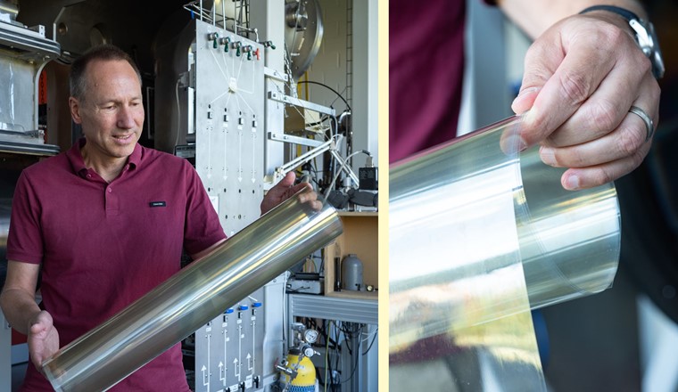 Empa-Forscher Dirk Hegemann arbeitet an der Funktionalisierung der Oberflächen mittels Plasmabeschichtung. Anders als herkömmliche Filtermaterialien nehmen die ultradünnen Amin-haltigen Materialien das CO₂ nicht tief in ihrem Innern auf, sondern binden es direkt an der Oberfläche. Bild: Empa