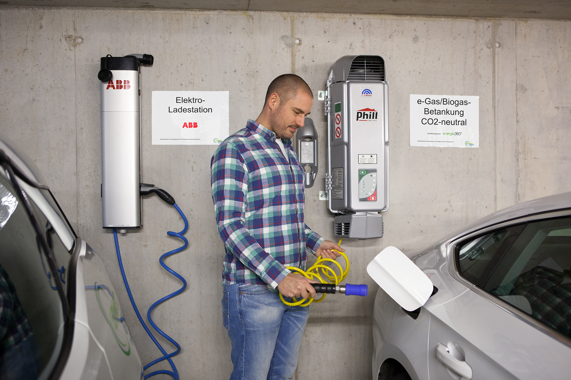 Dank der Kombination von Photovoltaik, Power-to-Gas und Hybridbox steht im «Mehrfamilienhaus mit Energiezukunft» zu jeder Jahreszeit ausreichend Energie für Wohnen und Leben, aber auch ausreichend Strom und e-Gas/Biogas für den Betrieb von Elektro- und Gasfahrzeugen (erneuerbare Mobilität) zur Verfügung. 