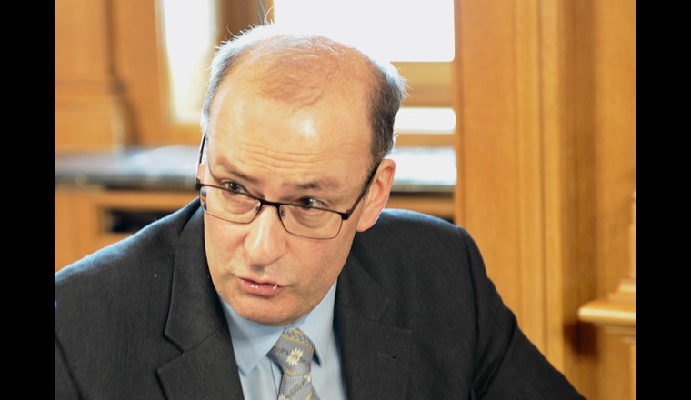 "Inoltre, in Svizzera alcuni produrranno molto più intensamente e molti passeranno all'agricoltura del Ballenberg", teme Markus Ritter in caso di accettazione dell'iniziativa. 
