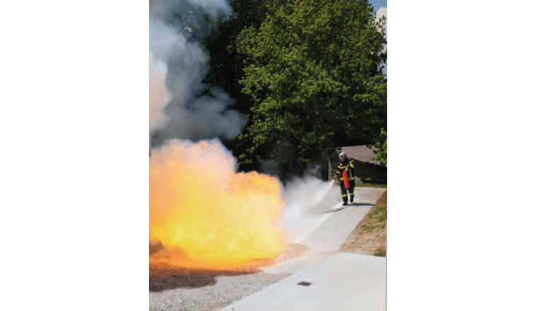 Site de formation La Rama à Cugy: Un participant au cours d'Intervention sécurité gaz en pleine action.