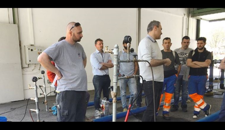 Alcuni momenti del corso sulle prove di tenuta, svoltosi in primavera a Muzzano.