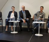 Podium mit (von rechts): Franziska Herren, Andreas Bosshard, Markus Ritter, Sophie Michaud Gigon und Urs Reinhard. Podium mit (von rechts): Franziska Herren, Andreas Bosshard, Markus Ritter, Sophie Michaud Gigon und Urs Reinhard.