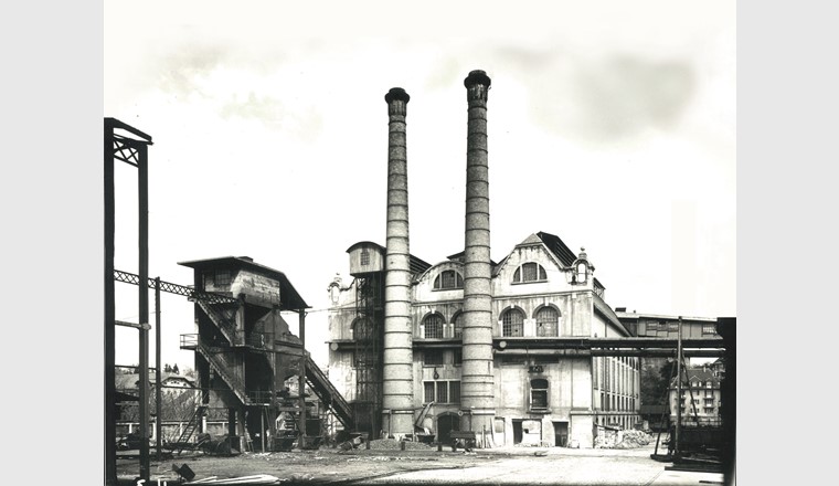 Une cathédrale d’énergie: le bâtiment principal de l’usine à gaz de Berne est un symbole de l’essor industriel en Suisse, au 19e siècle (source: ewb Berne)