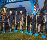 Spatenstich für das neue WWZ-Gebäude in Zug. Spatenstich für das neue WWZ-Gebäude in Zug.