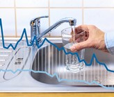 Wasserstatistik: Seit Mitte der 1980-er Jahre ist der Wasserverbrauch – mit Ausnahme einzelner Jahre – stetig zurückgegangen und dies trotz steigender Wohnbevölkerung. (Grafik: Luchschen/Dreamstime) Wasserstatistik: Seit Mitte der 1980-er Jahre ist der Wasserverbrauch – mit Ausnahme einzelner Jahre – stetig zurückgegangen und dies trotz steigender Wohnbevölkerung. (Grafik: Luchschen/Dreamstime)