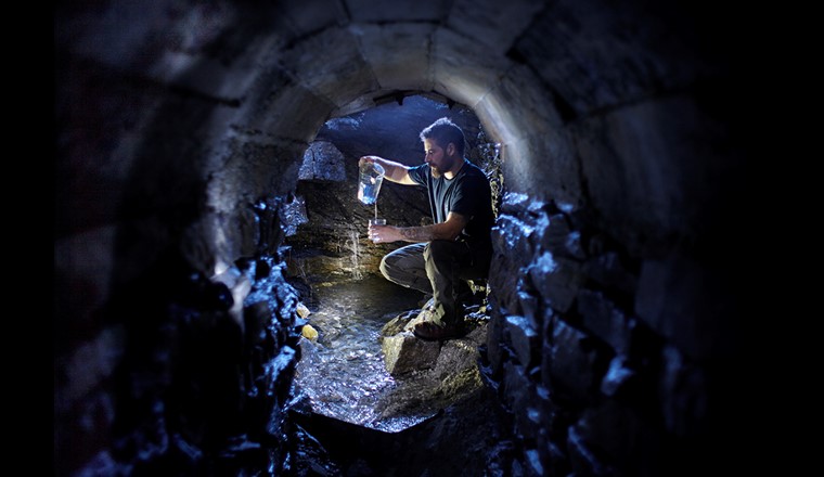 Il mestiere di Fontaniere è molto variato e ha un fascino particolare.
(Foto: www.nicolasjoray.ch)