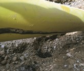 Beispiele enthafteter formstabiler PE-Umhüllungen ohne relevantem Korrosionsabtrag in der Region Basel. (Bilder: IWB) Beispiele enthafteter formstabiler PE-Umhüllungen ohne relevantem Korrosionsabtrag in der Region Basel. (Bilder: IWB)