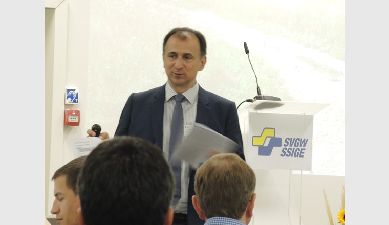 SVGW-Vizedirektor André Olschewski moderierte das Forum Wasser.