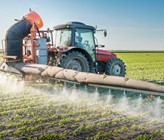 Mit der ChemRRV soll versucht werden, die Anwendung von gefährlichen Pestiziden aus Schweizer Produktion im Ausland besser zu reglementieren. (Foto: Dusan Kostic/123.rf.com)