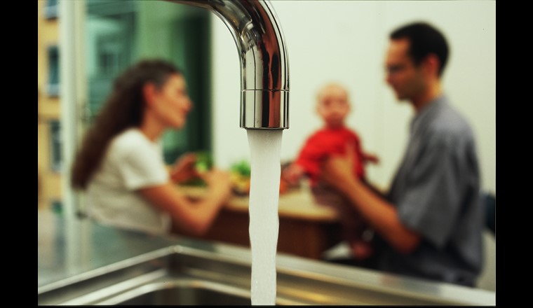 Hahnenwasser kann weiterhin überall im Kanton Aargau konsumiert werden.