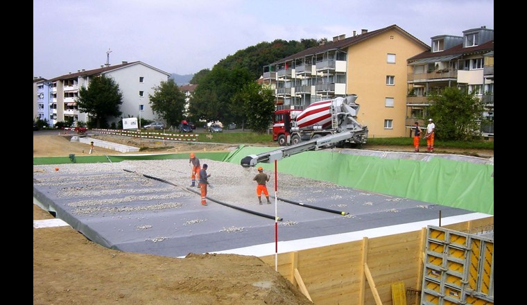 Fig. 6 Construction du plus grand système d’infiltration souterrain de Suisse dans le nouveau quartier Oberfeld de la commune d’Ostermundigen.