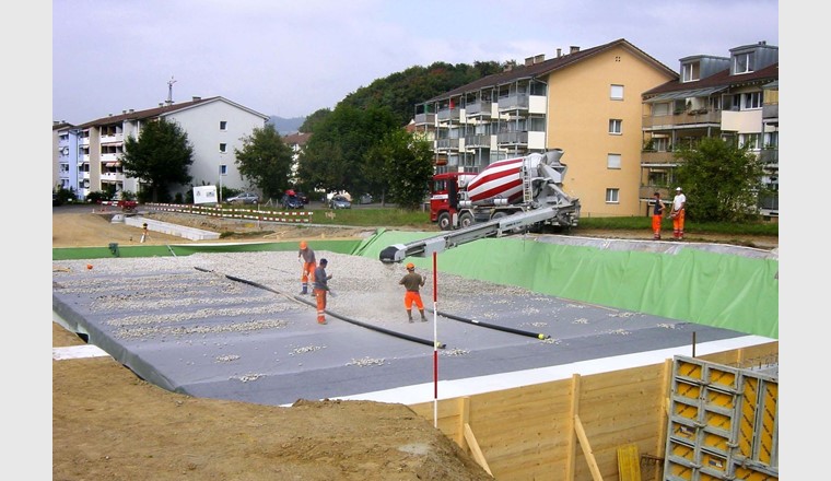 Fig. 6 Construction du plus grand système d’infiltration souterrain de Suisse dans le nouveau quartier Oberfeld de la commune d’Ostermundigen.