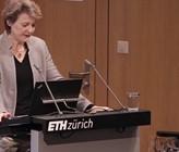 Bundesrätin Simonetta Sommaruga am diesjährigen «Infrastrukturtag» in Zürich. (Foto: Youtube)